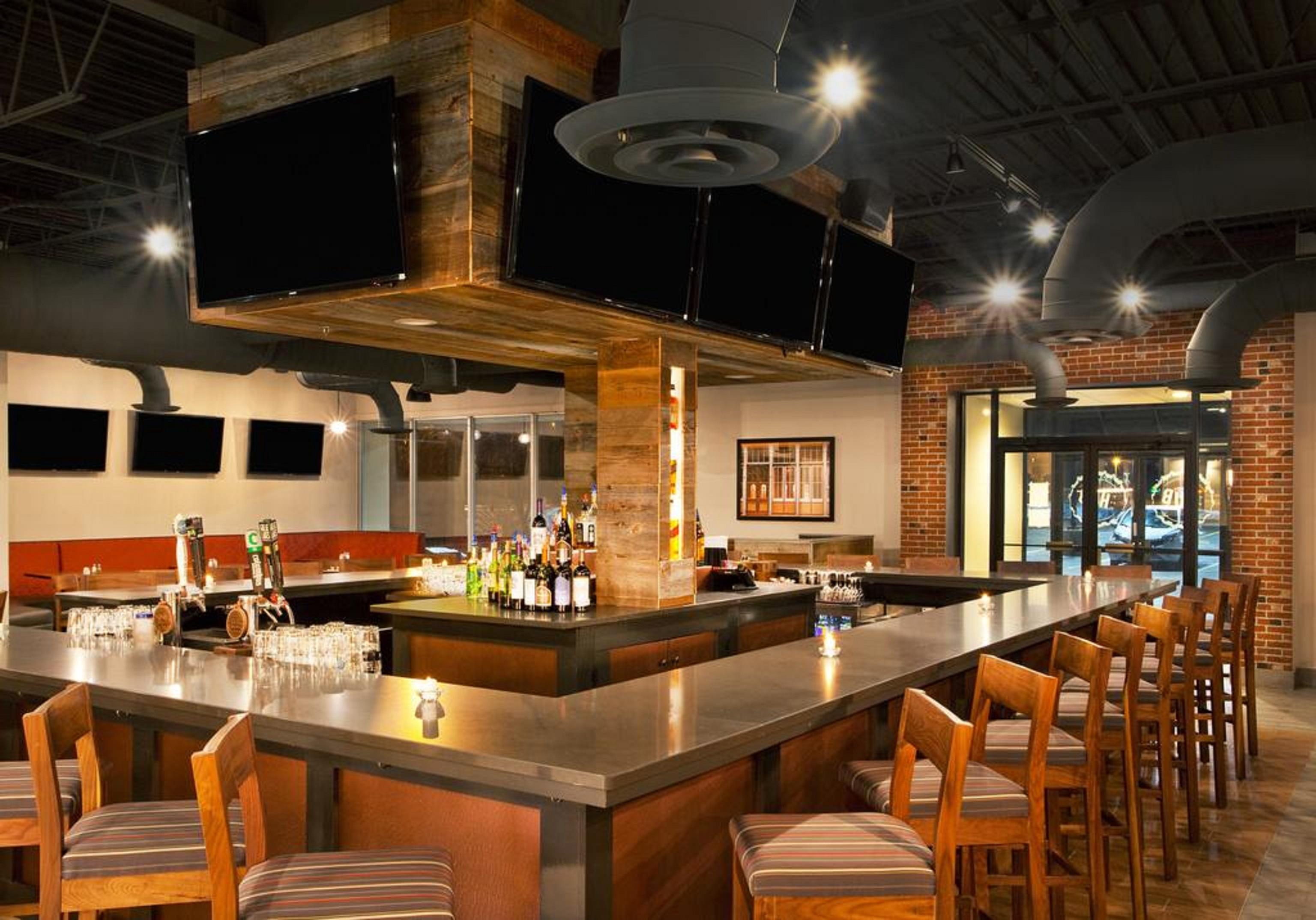 Four Points By Sheraton Cleveland Airport Exterior photo