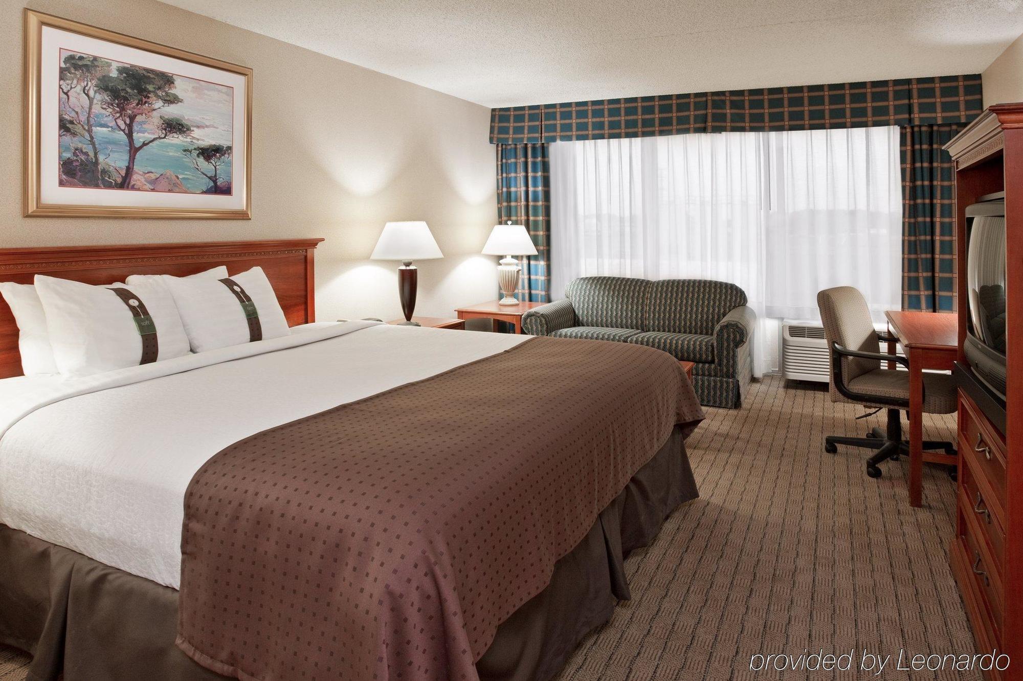 Four Points By Sheraton Cleveland Airport Exterior photo