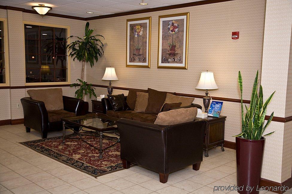 Four Points By Sheraton Cleveland Airport Exterior photo