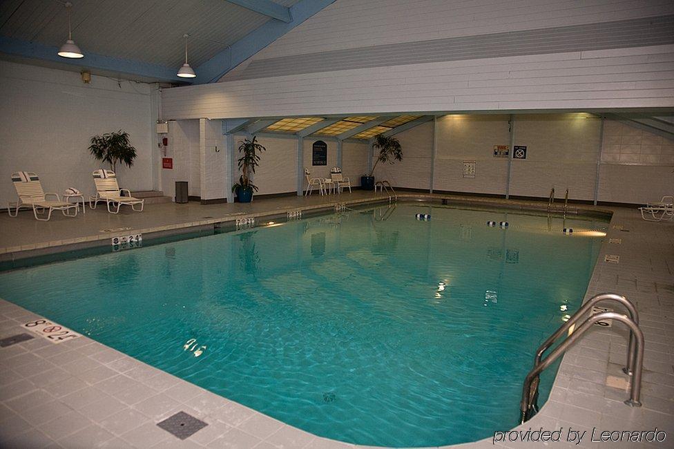 Four Points By Sheraton Cleveland Airport Exterior photo