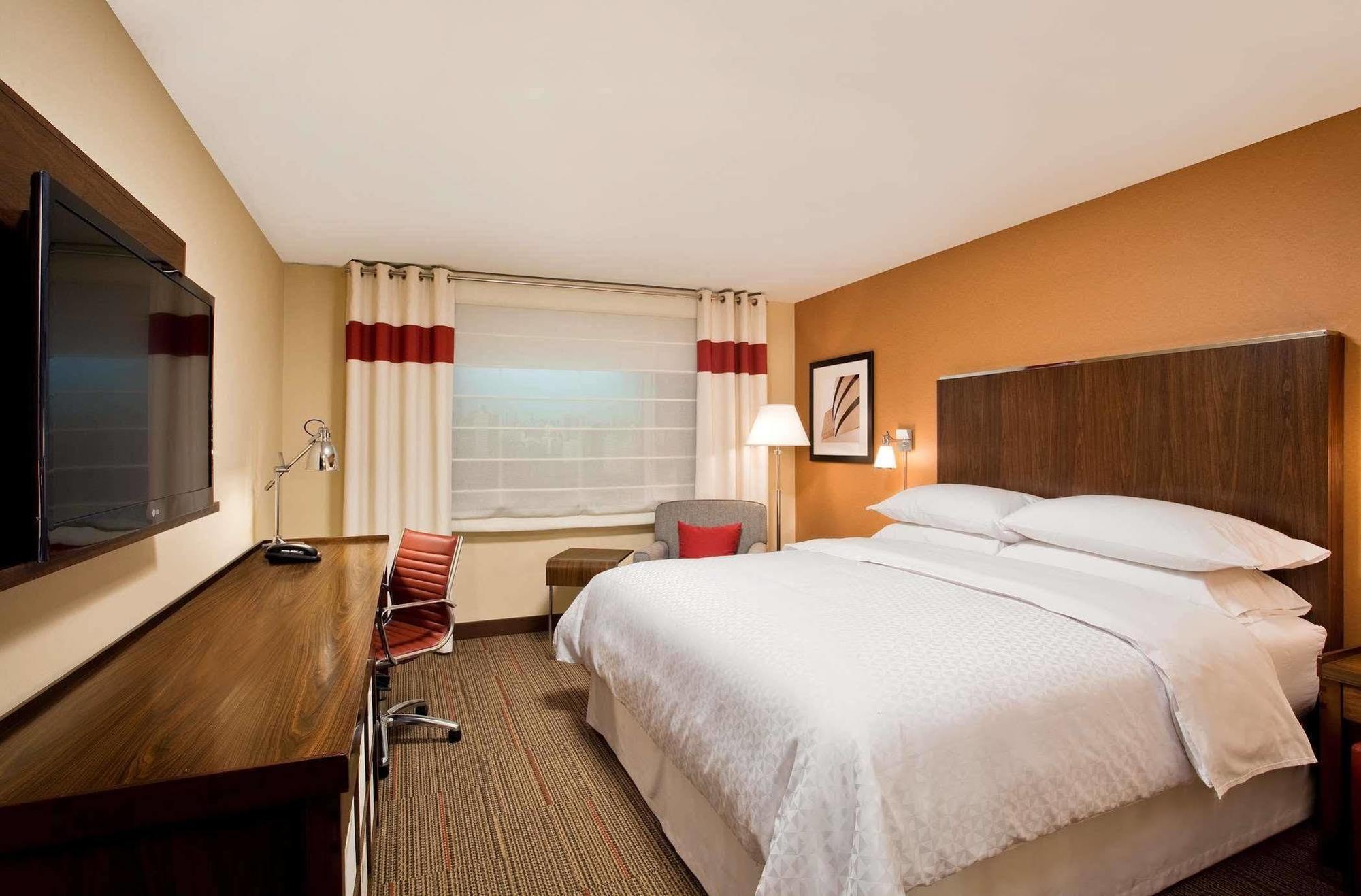 Four Points By Sheraton Cleveland Airport Exterior photo